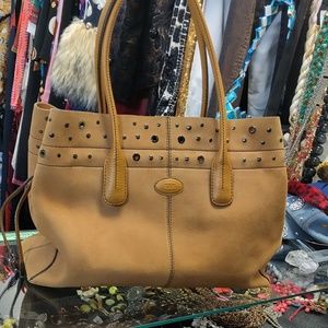 TODS oversize grommet shoulder bag